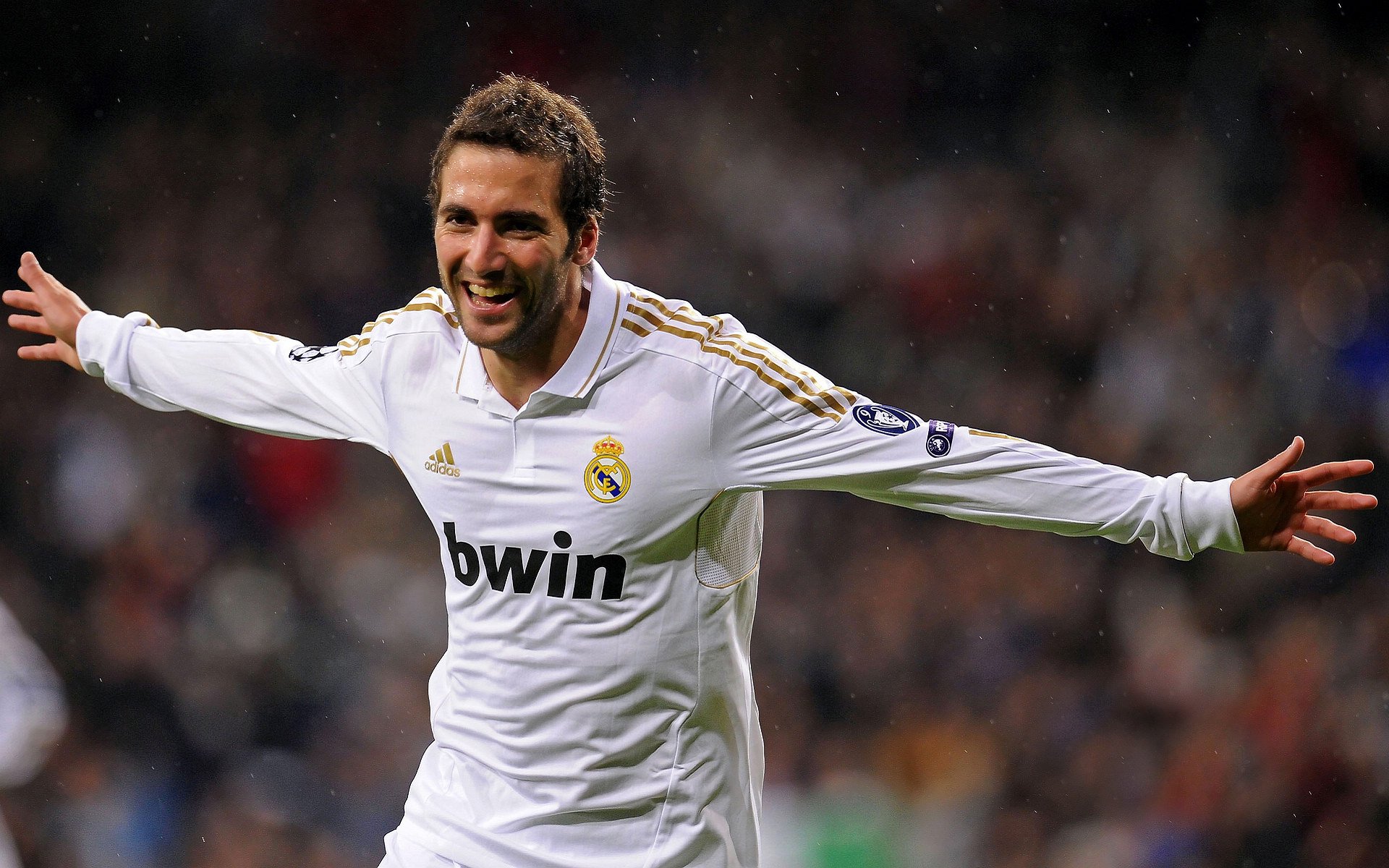 hth华体育官方入口-“校园足球联赛逐步扩大，越来越多青少年前来 compete”，校园足球比赛